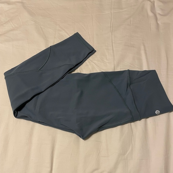 Lululemon In Movement 25” leggings - Picture 2 of 5